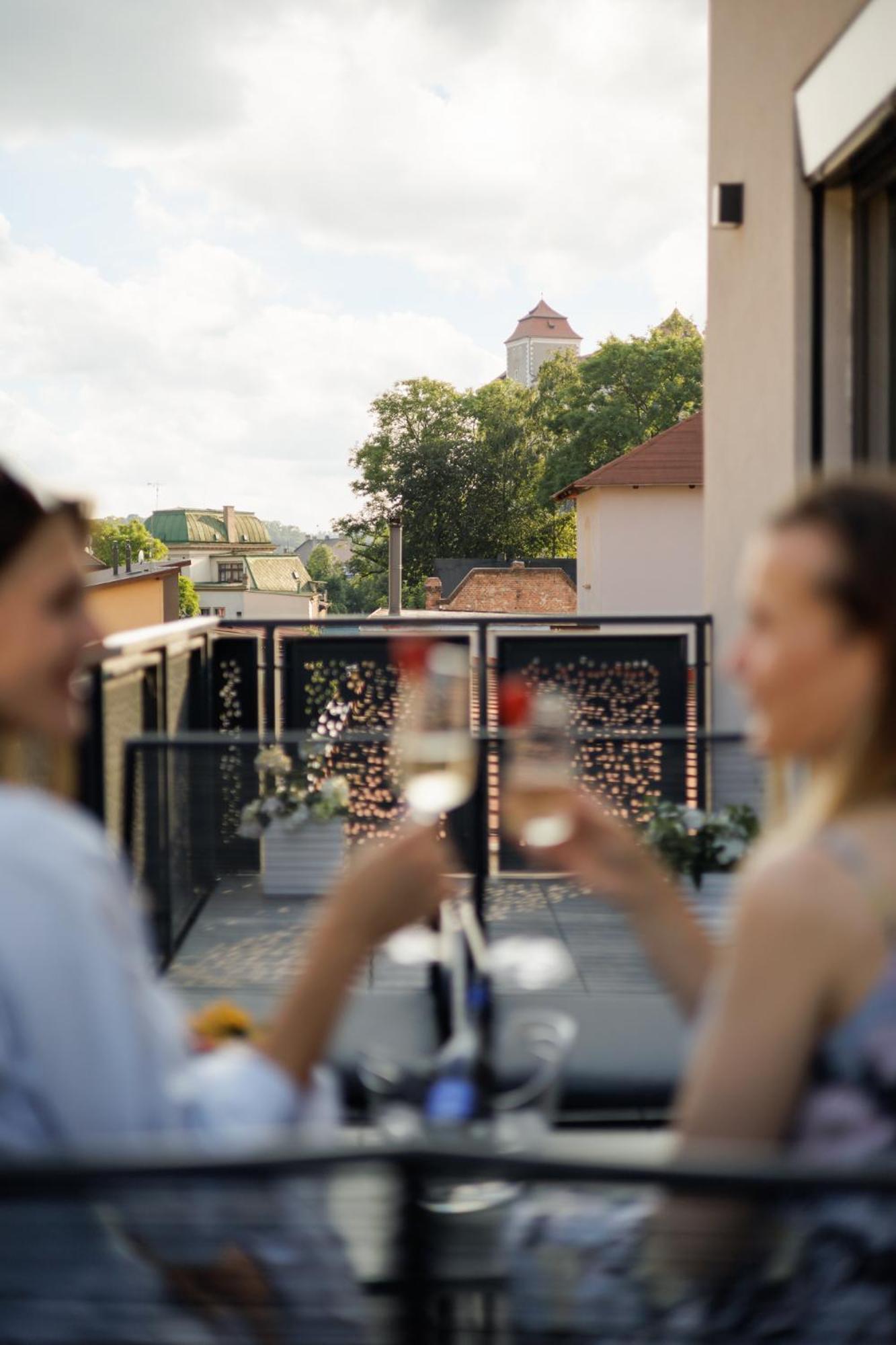 Aparthotel Na Klenici Mladá Boleslav Exteriör bild